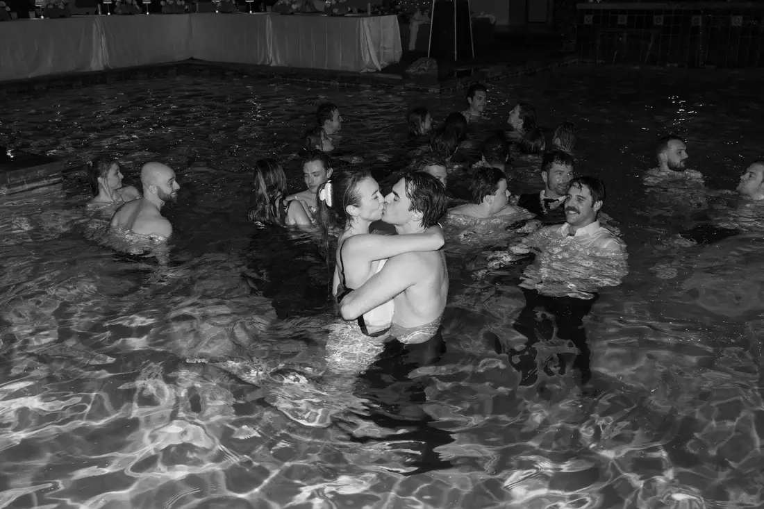 Alyssa & DJ wedding photo 16